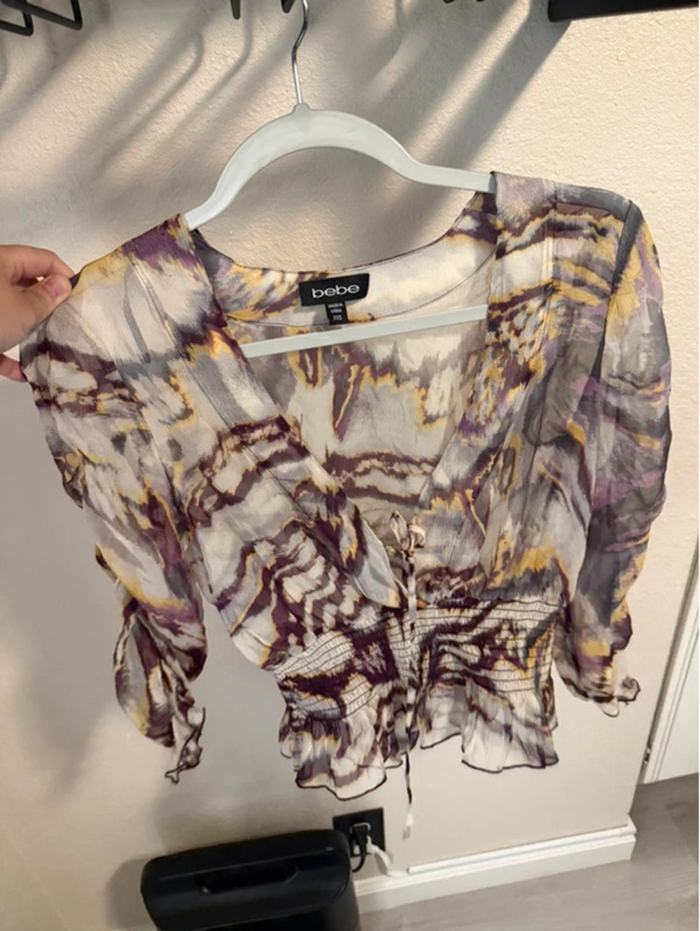 Bebe Y2K Abstract Watercolor Chiffon Smocked Waist Peplum Blouse Purple XXS